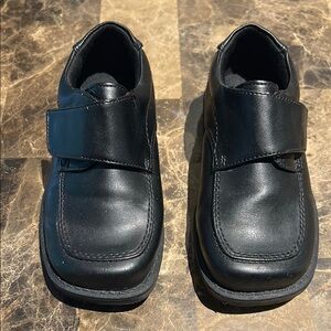 Smart Fit Toddler Black Leather Shoes NWOT